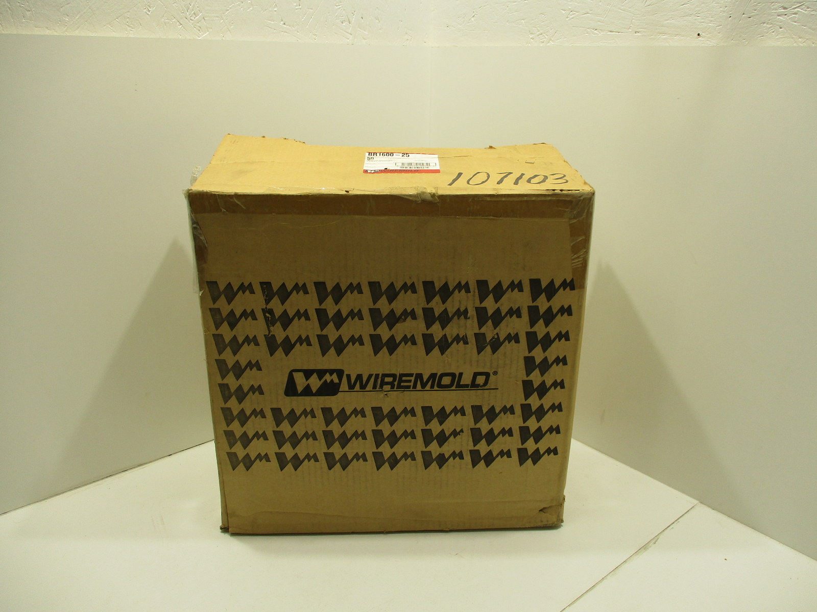 *NEW* WIREMOLD BR1600-25 NON-METALLIC FLEX PANCAKE