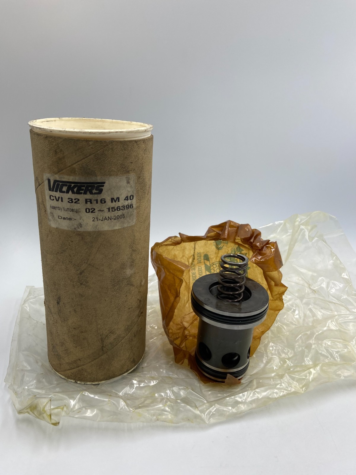 Vickers – Cartridge Valve – 02-156396, CVI 32 R16 M 40 – Genuine-New