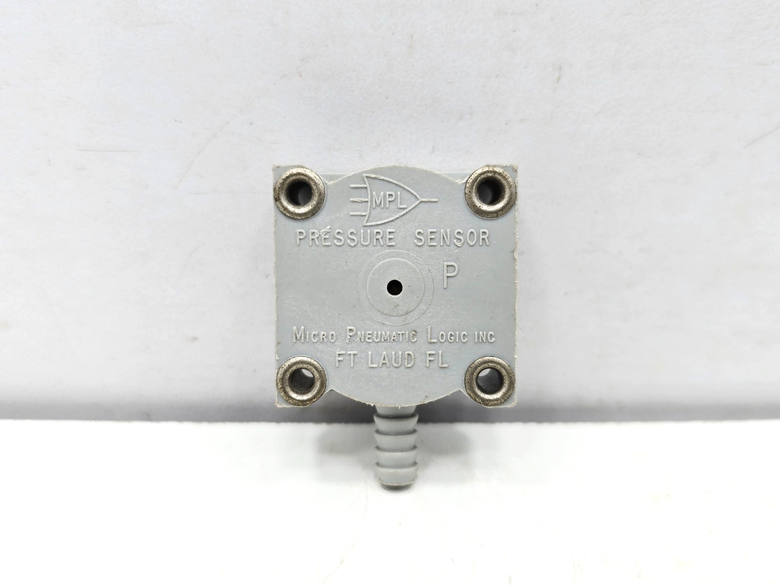 MPL-503-V-G-RANGE-D AIR PRESSURE SWITCH MPL503 COSTA RICA LOT OF 8