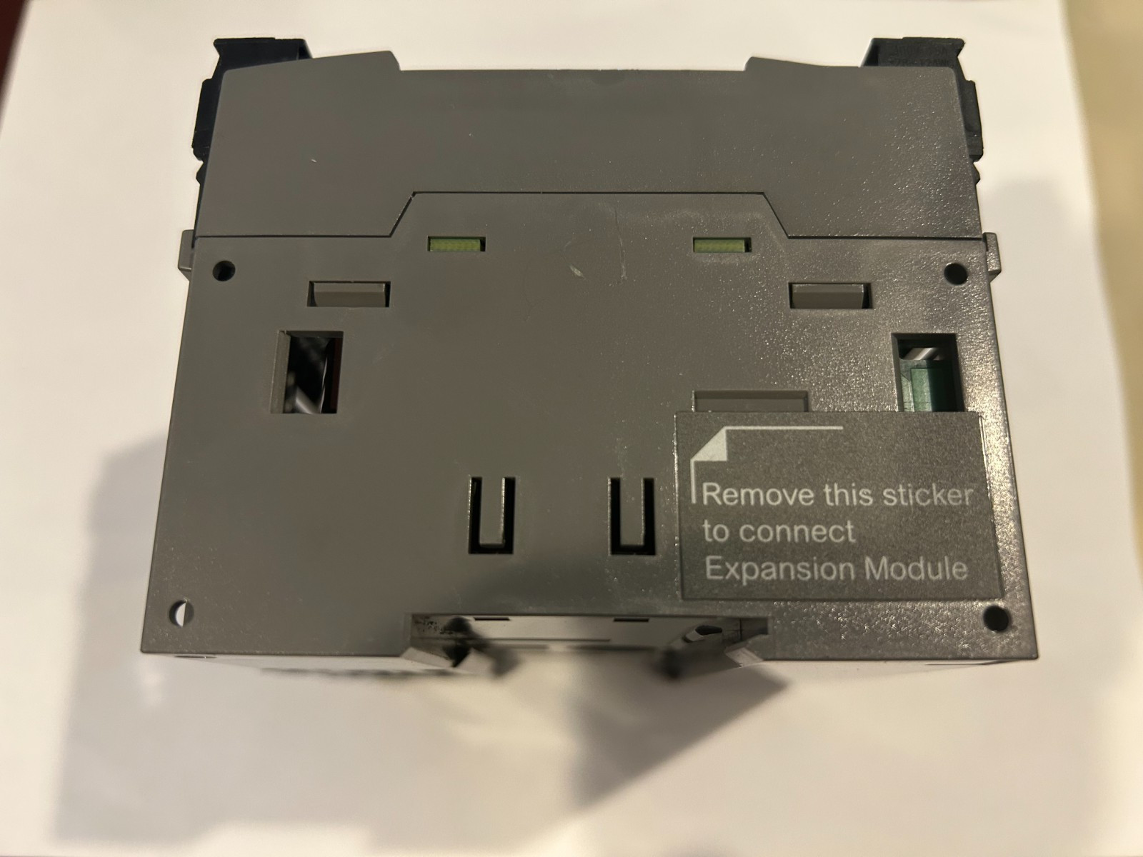 Pre-Owned IDEC model “FC6A-C24R1AE” ; 24IO MicroSmart PLC