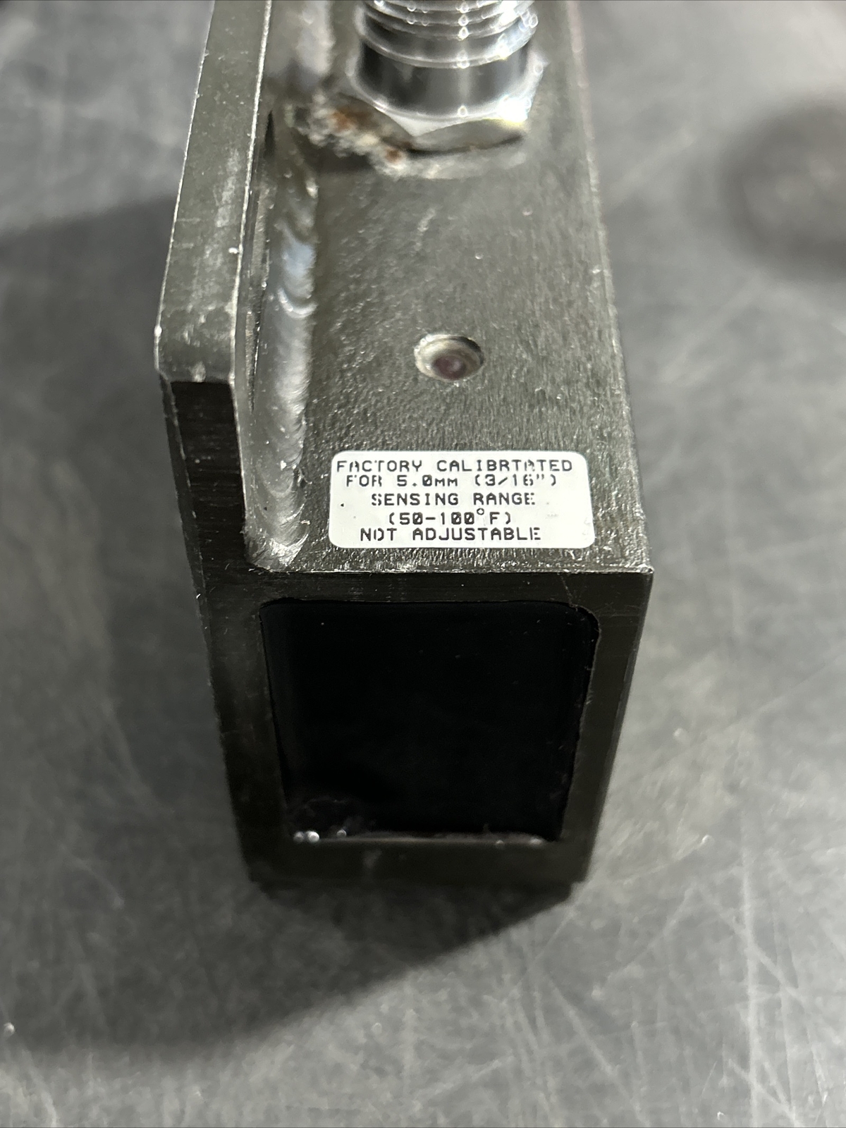 Syron SBQ45153 Sensor – 20-140 Volts 500 mA Range 50-100 Degrees – *New No Box*