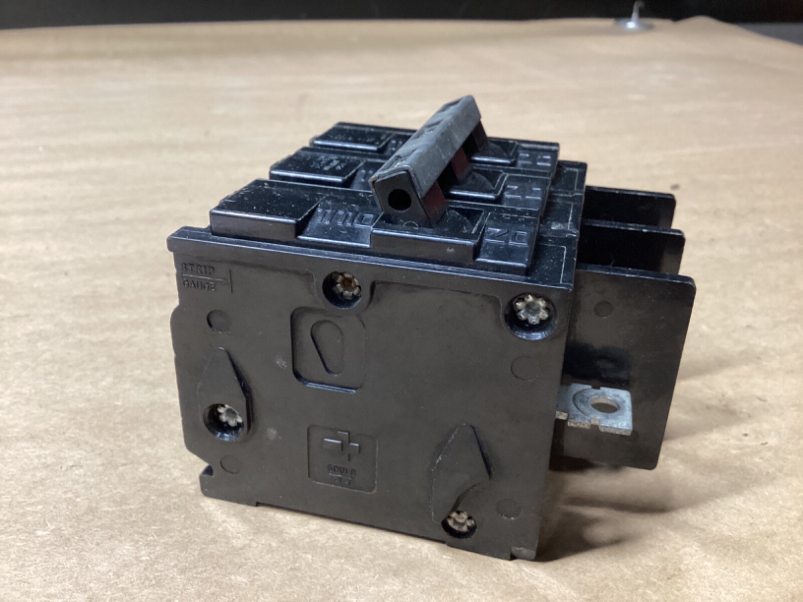 GOULD Circuit Breaker BQ3B030 30A 3 Pole #108D69*CO