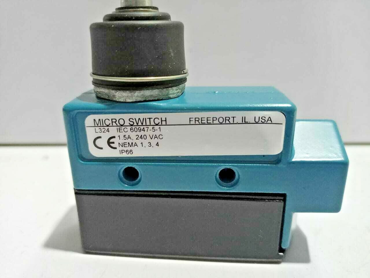 Micro Switch BZE6-2RN-S Plunger Limit Switch Hobart 87711-60-1