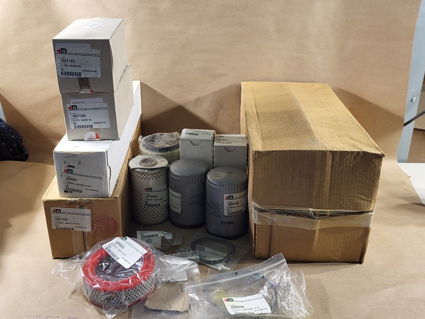 SURPLUS NEW MACLEAN Bolter Filter Package Kit F6L413FW Drill Maclean – Air