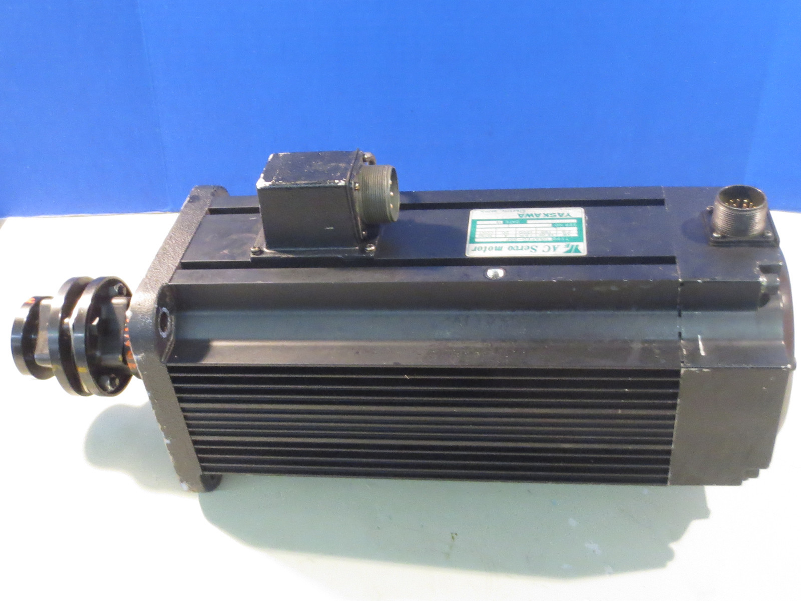 *SPECIAL PRICE*YASKAWA AC MOTOR USAFED-30FB20E OPTICAL ENCODER UTOPI-500UB