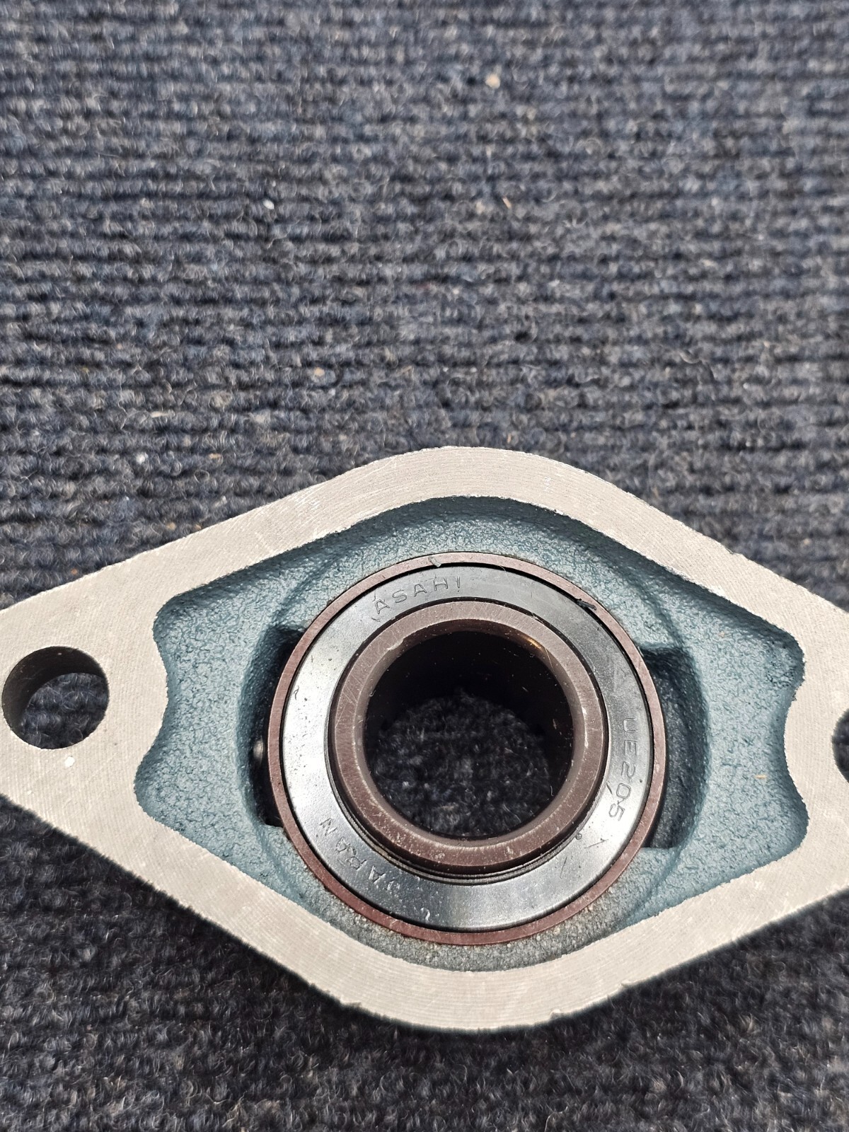 AMI FT205 2-Bolt Flange Mount Bearing With Asahi UE205 Insert Bearing