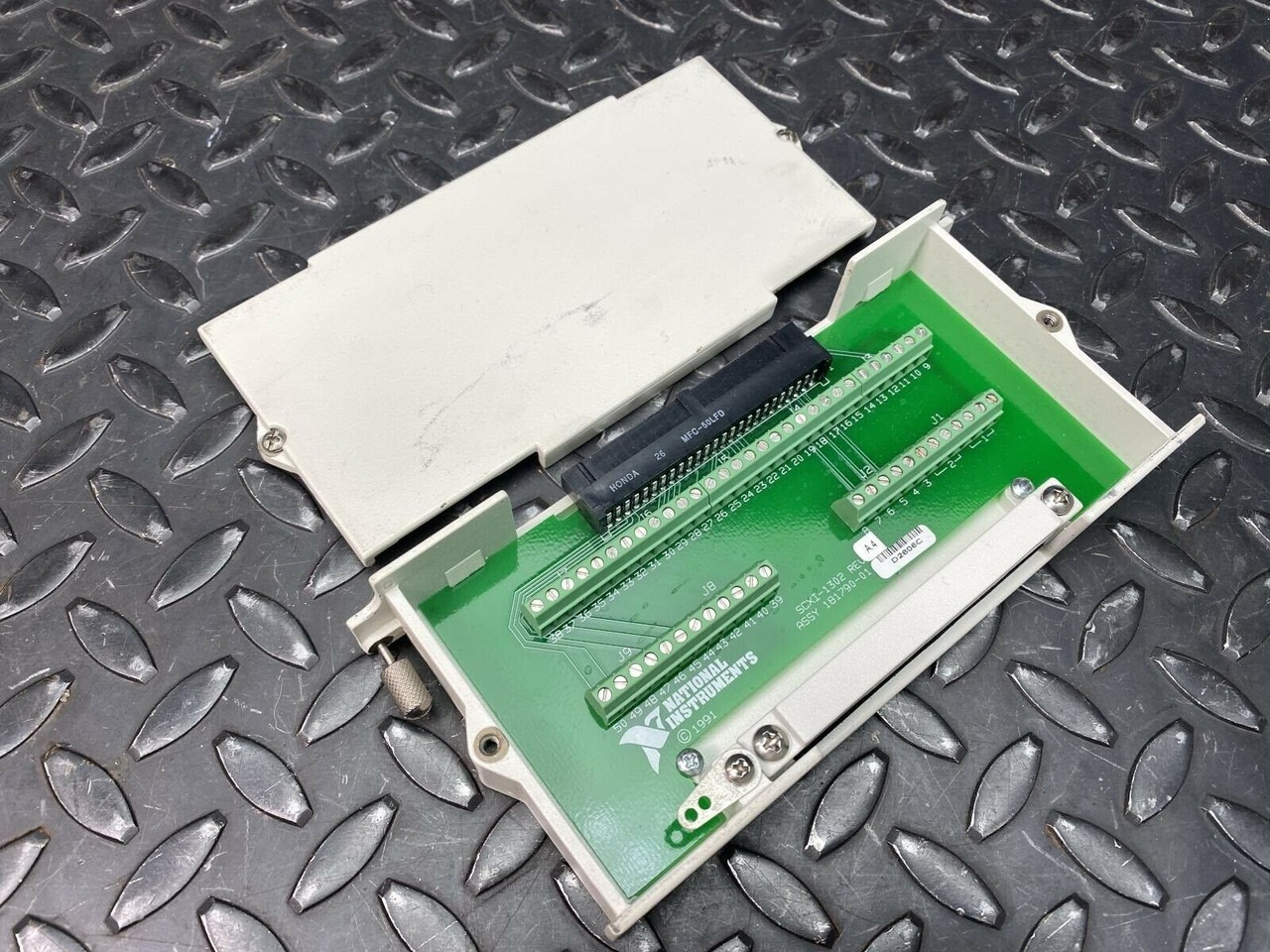 National Instruments SCXI-1302 50-Pin Shielded Terminal Block