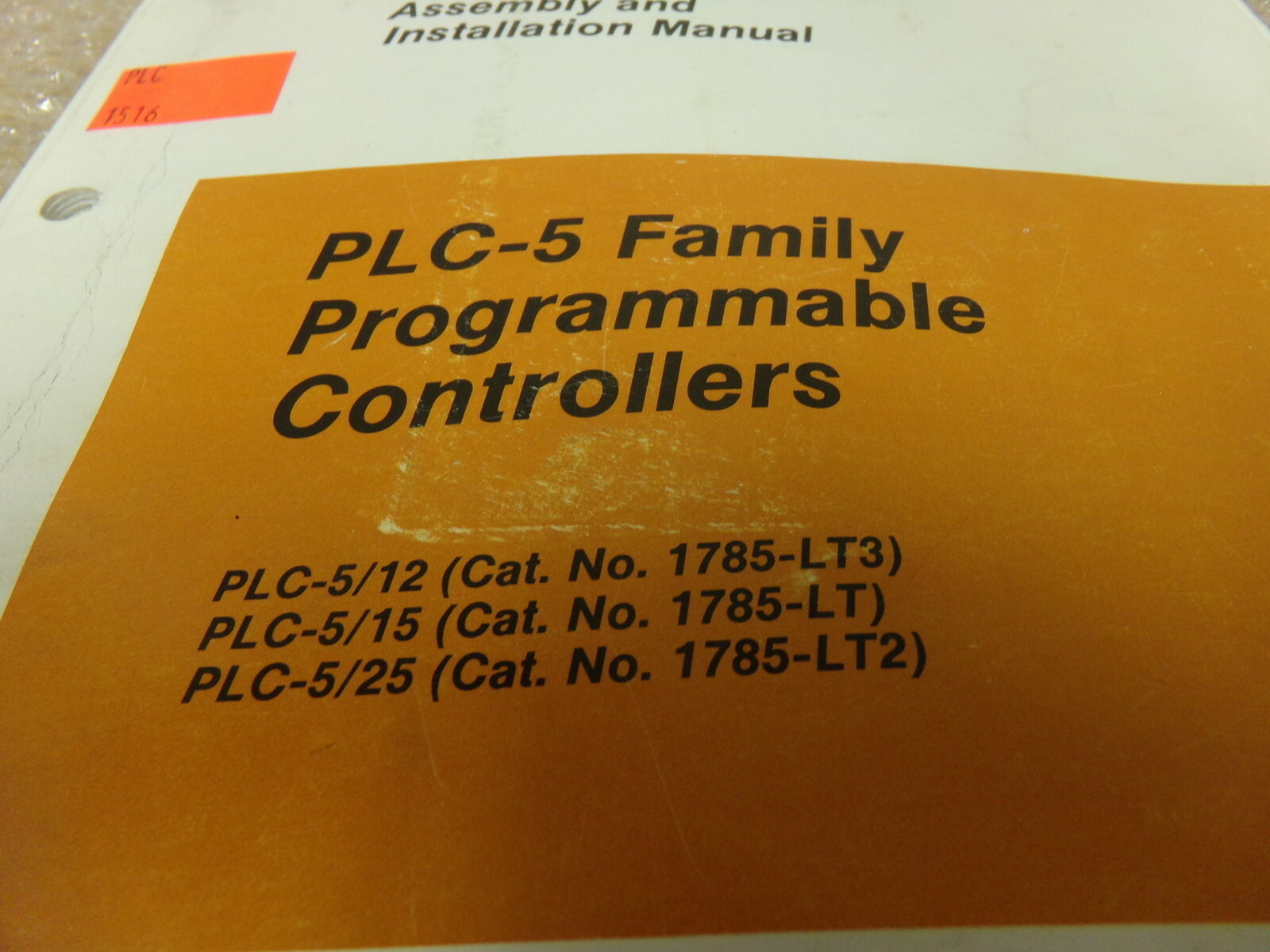 Allen Bradley 955105-40 Assembly and Installation Manual PLC-5 1785-LT2