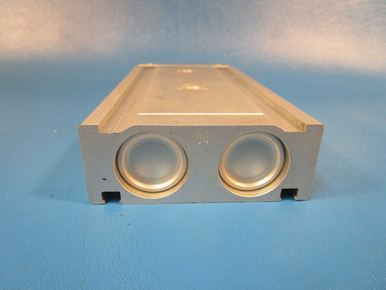 USED SMC CXSM25TN-75, CXS Guided Cylinder, Dual Rod, 25mm Bore, 75mm Stroke