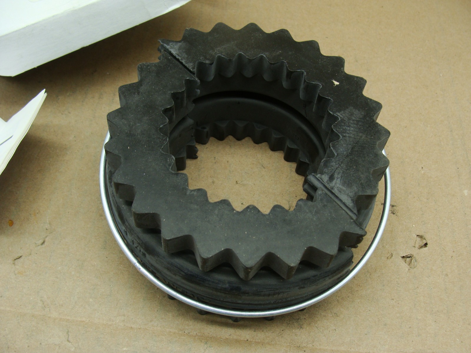 LOVEJOY TWO PIECE S-FLEX COUPLING 8E SLEEVE 685144 36419 W/RETAINING RING
