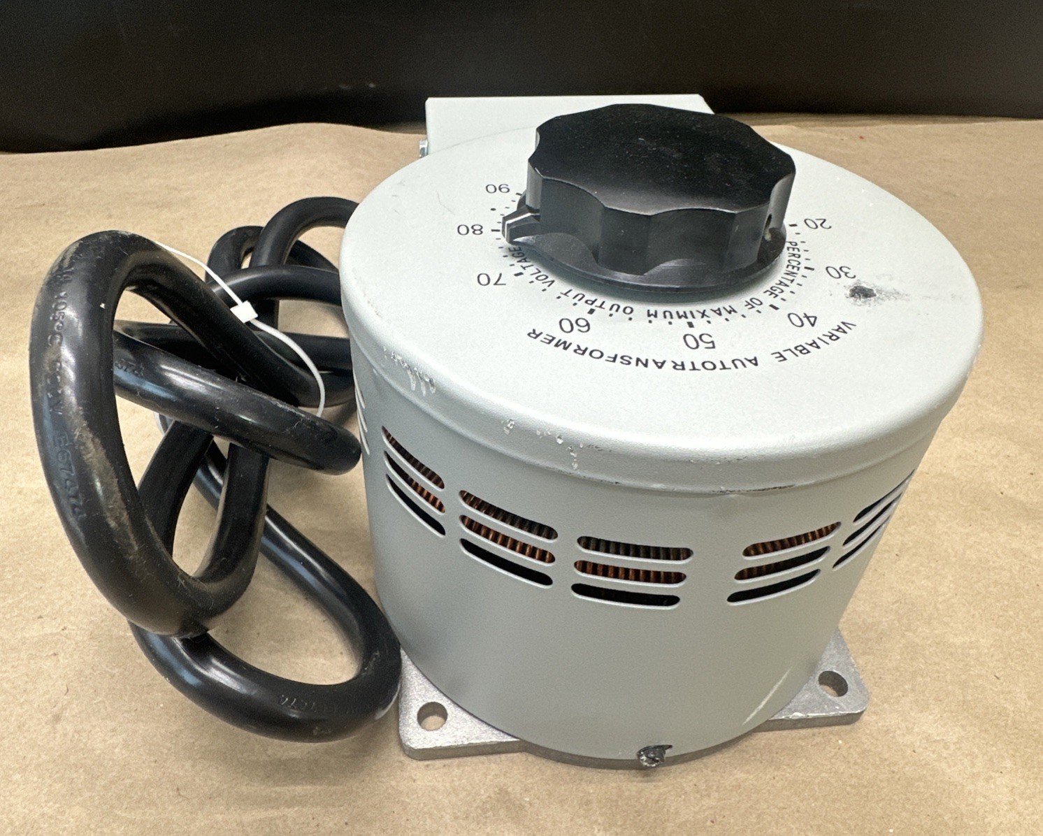NEW NO BOX- STACO Energy 3PN1510B 120V, 0-140V 15A 2.10KVA || FAST SHIPPED 🇺🇸