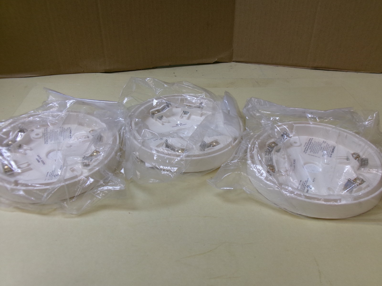 Siemens DB-3S Automatic Fire Detection Base , Lot Of 3