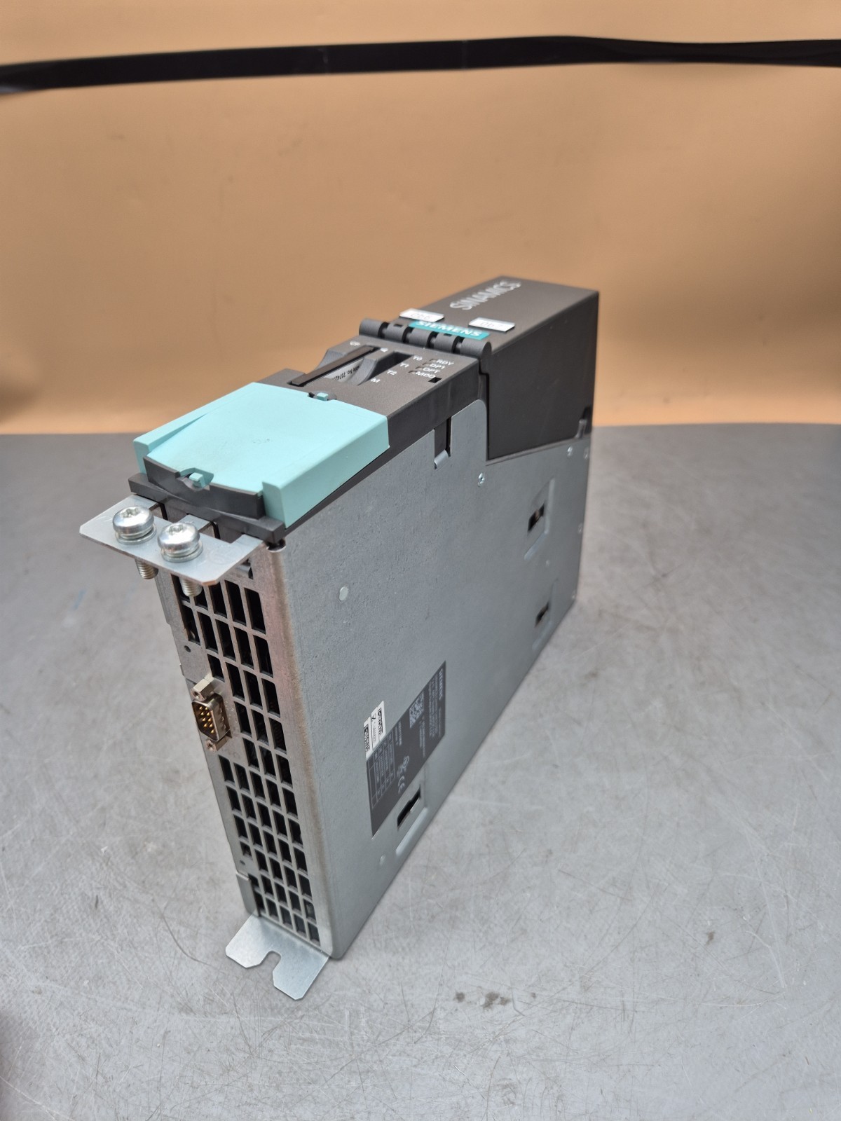SIEMENS 6SL3040-0MA00-0AA1 + 6SL3055-0AA00-2TA0 + 6SL3054-0CF00-1AA0 VERSION:F