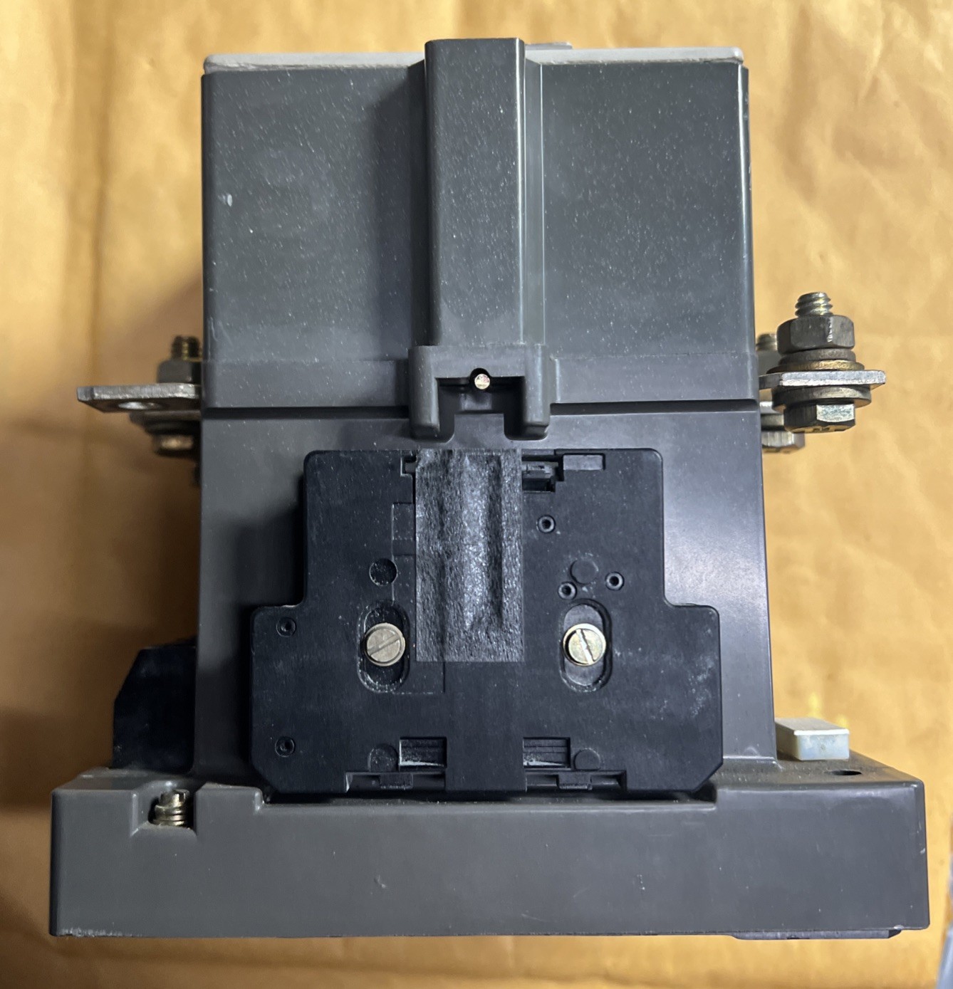 SIEMENS 3TB4817-OA SIZE 3 STARTER 90AMP 600VAC W/ 3TB48 COIL. Box 211