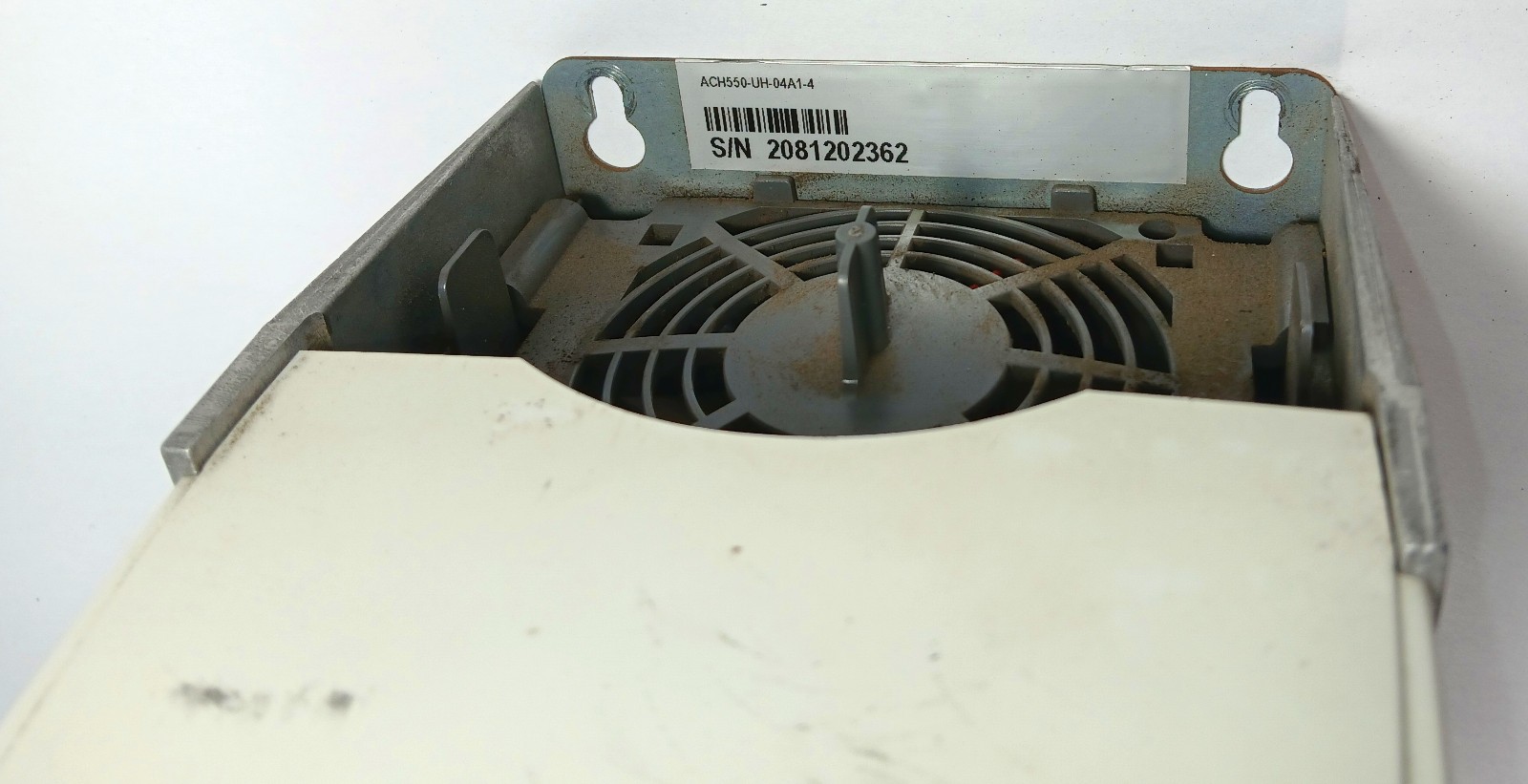 1 USED ABB ACH550-UH-04A1-4 2 HP 1.5 KW AC DRIVE W/ KEYPAD ***MAKE OFFER***