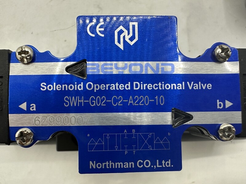1PC NEW FOR Northman electromagnetic reversing valve SWH-G02-C2-A220-10