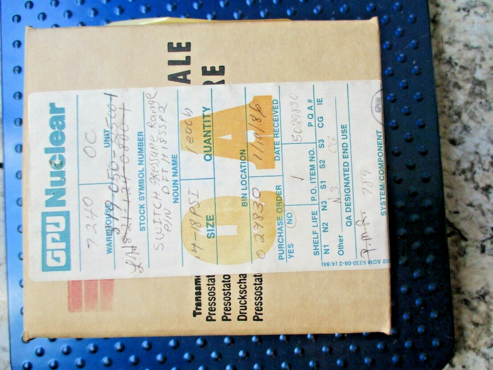 NEW BARKSDALE PRESSURE SWITCH D1T-H18SS-P2