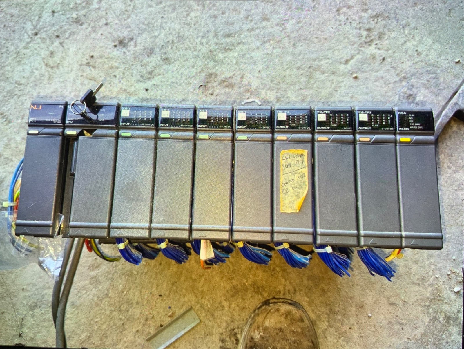 Fuji Electric PLC Module rack ,NJ-P1, CPU-A8 , (4) X16-1, (3) Y16-TF2, RS485