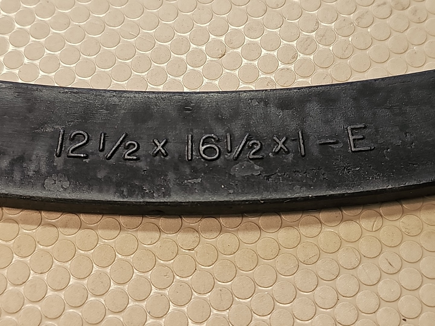 New Topog-E 12-1/2″ x 16-1/2 x 1 – E Elliptical Manhole Gasket