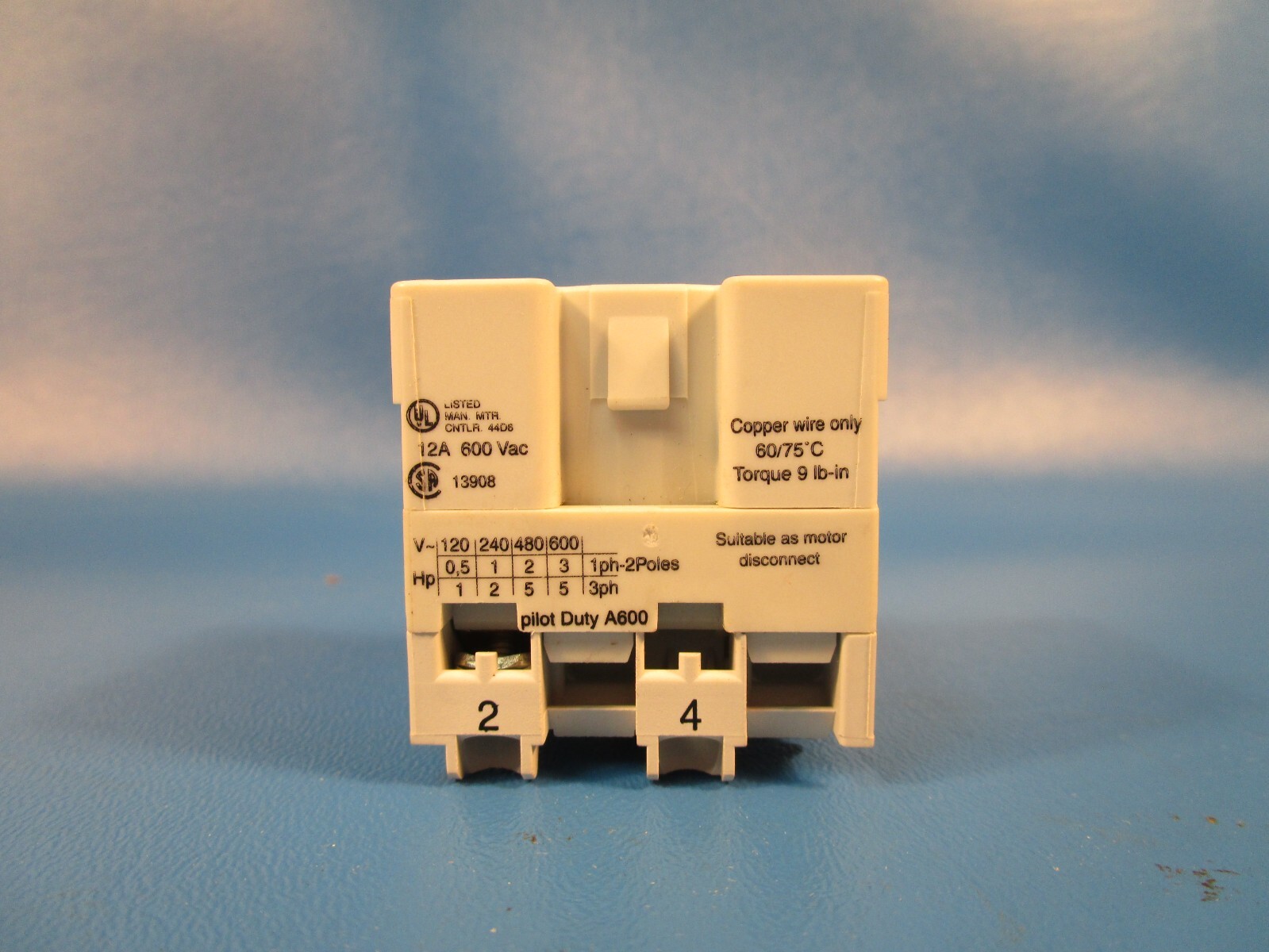 Allen Bradley 194L-E12-1751, Load Switch, 12 AMP, 230-690 V, POLE, OFF-ON 90 DEG