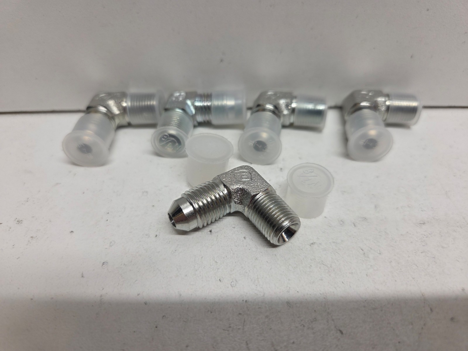 LOT OF 5 NEW NO BOX! BRENNAN 1/8″ MNPT X 1/8″ JIC ELBOWS 2501-04-02-FG