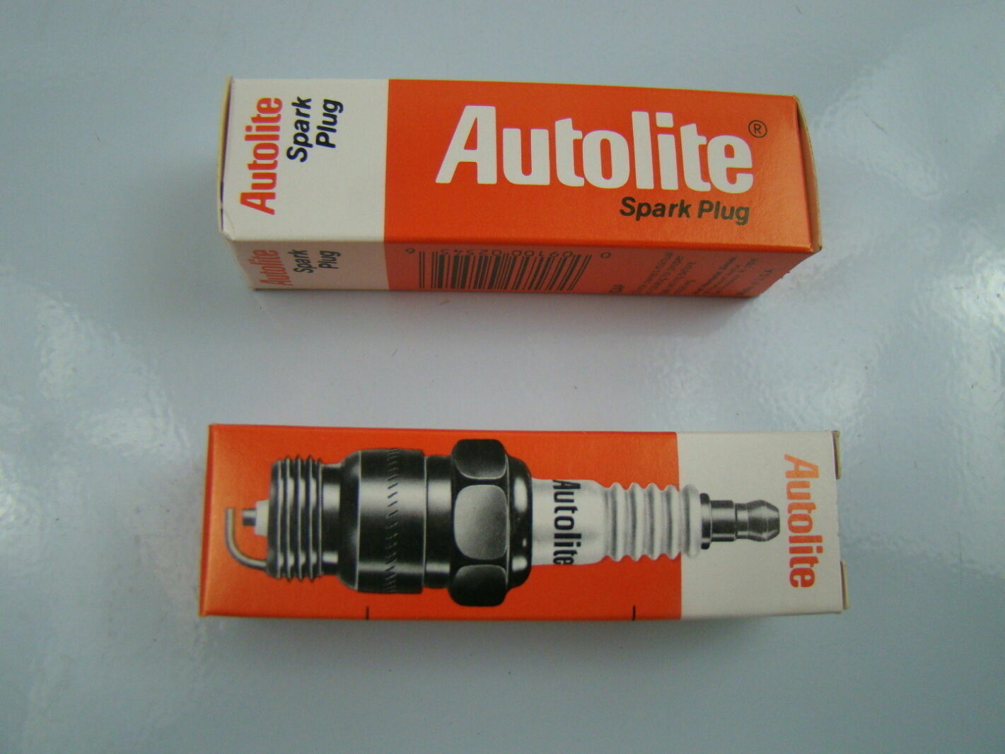 (2) Autolite Spark Plugs 2545