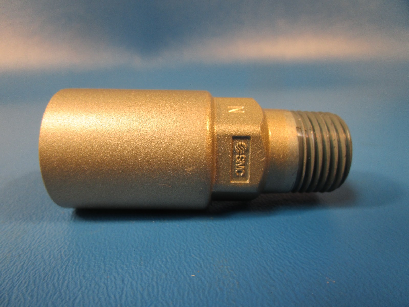 LOT OF 5 SMC 2506-N004, Silencer, Zinc Die Cast, 141.26 CFM, 1/2″NPT Muffler