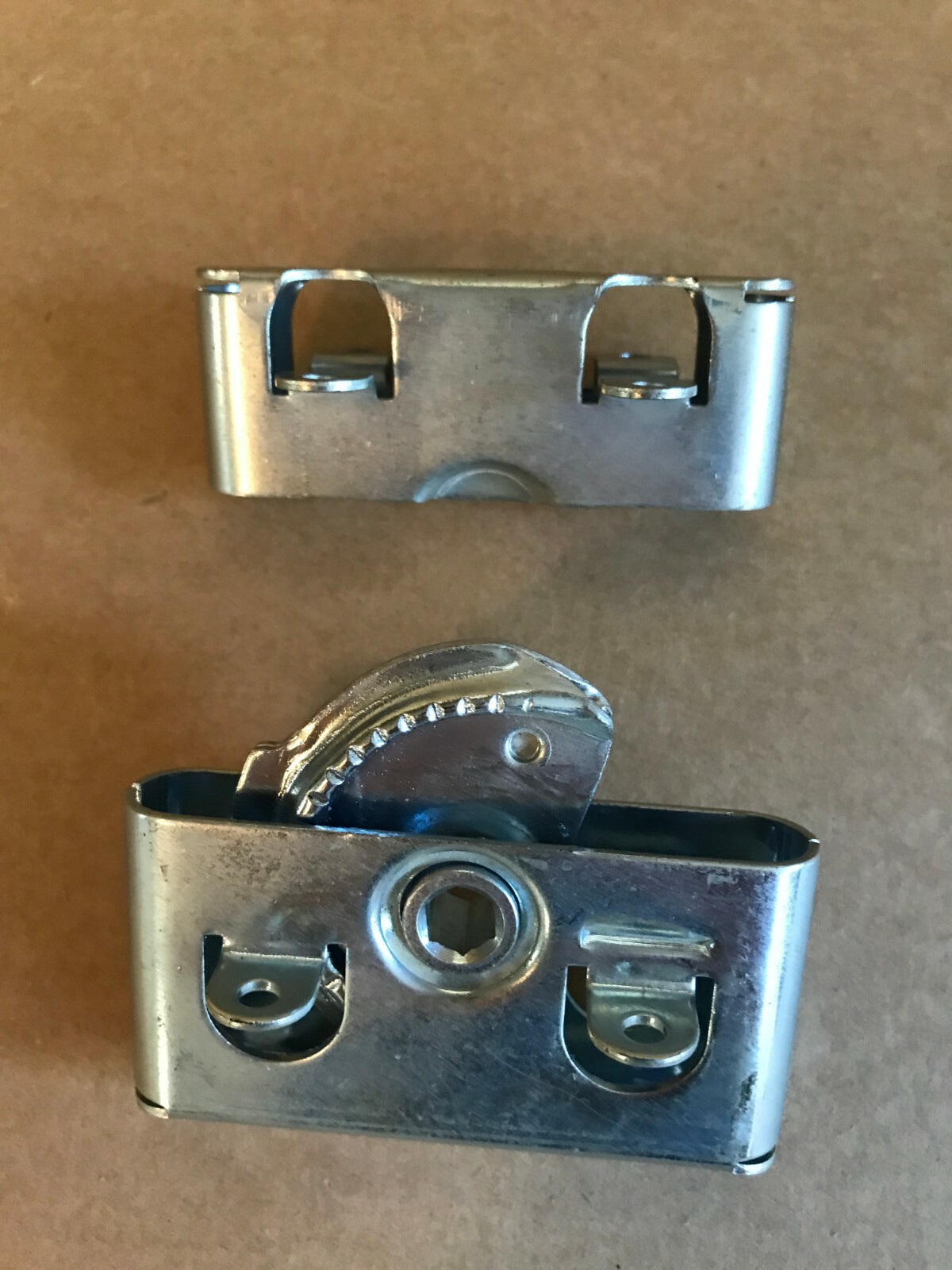 Southco Concealed Draw Latch R2 style Lot of (2) new , open no box