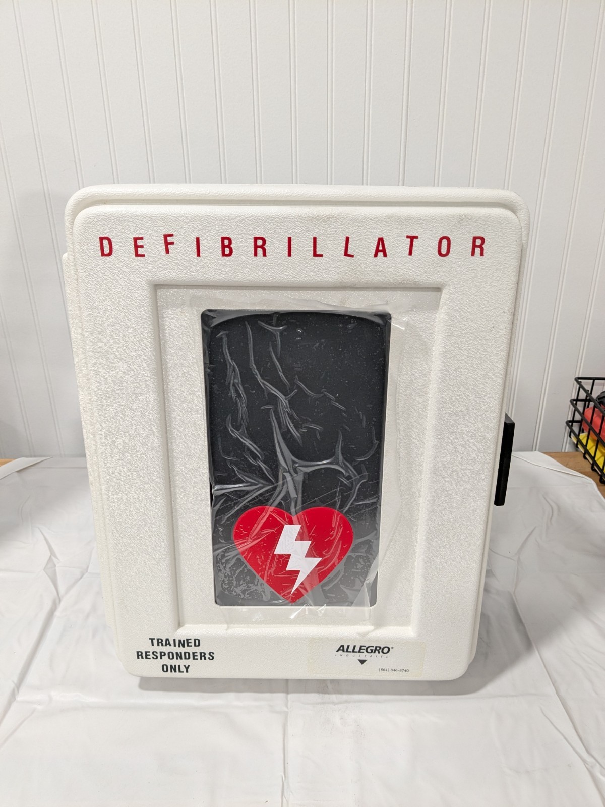 Allegro Plastic Defibrillator Wall Case 14″ Wide x 18″ High x 9-1/2″ Deep 4400-D