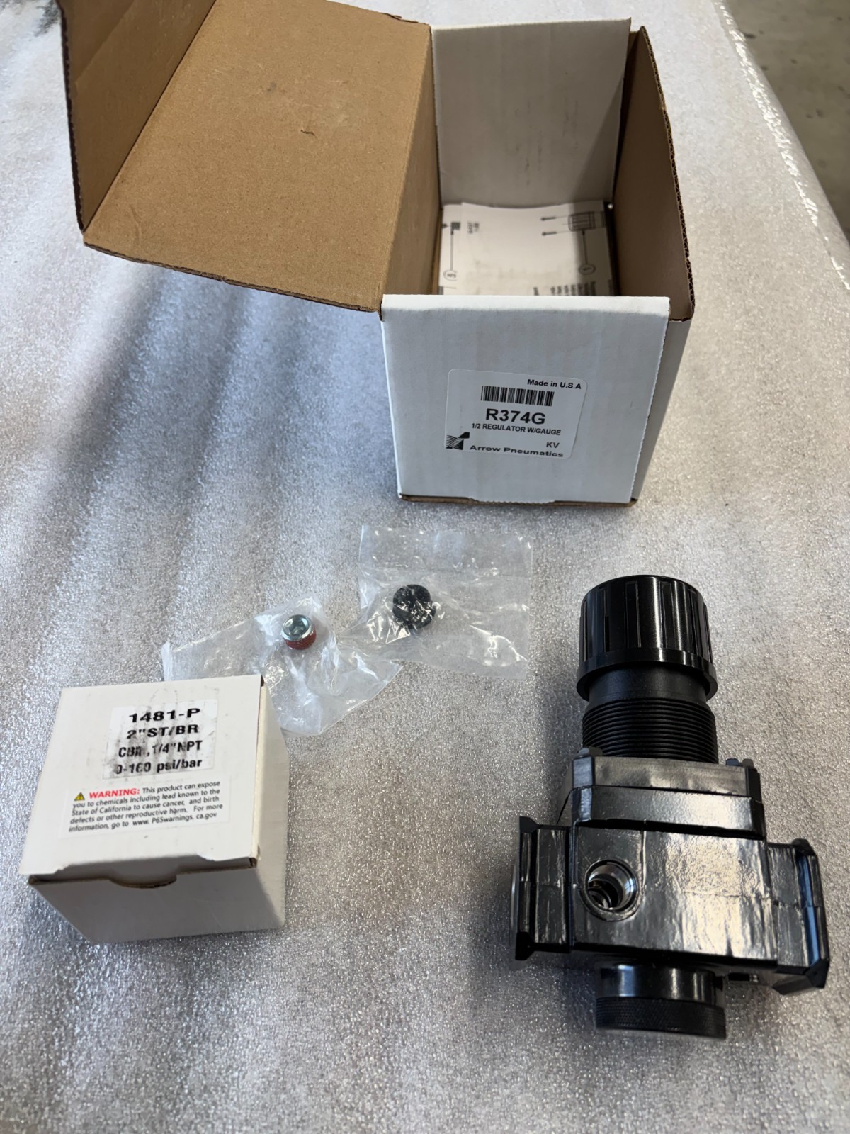 NEW OPEN BOX ARROW R374G 1/2′ REGULATOR W/GAUGE NSFB (in house code #742)