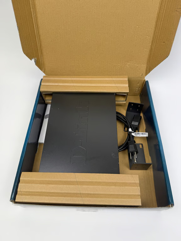 D-Link DGS-1210-10P 10-Port Gigabit Web Smart PoE+ Switch 8 PoE 2 SFP 65W