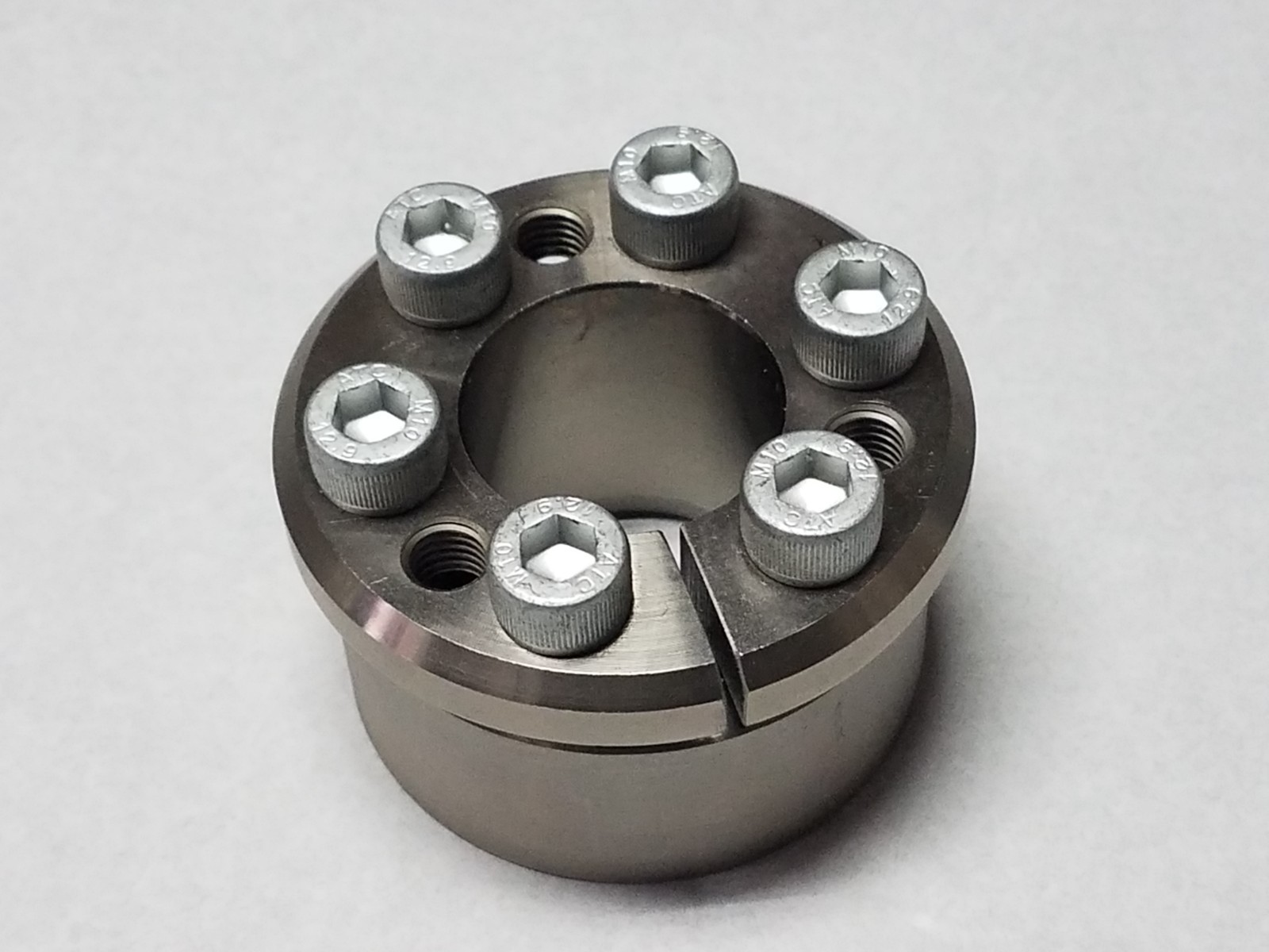 KEYLESS TAPERED SHAFT HUB LOCKING DEVICE 37.5mm ID x 75mm OD x 30mm NNB