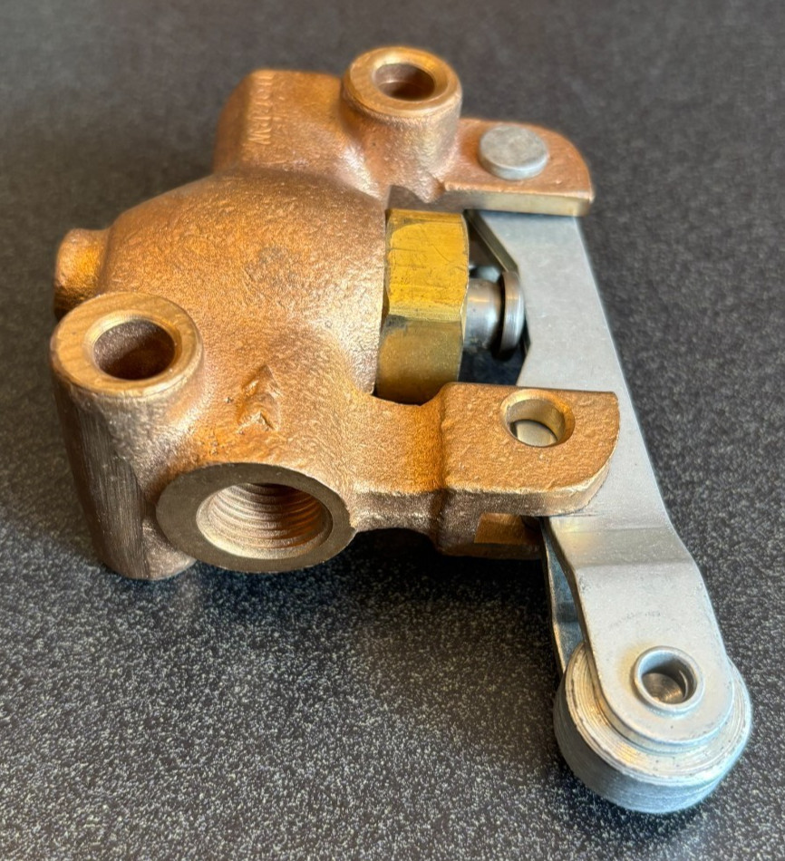 NEW OPEN BOX SCHRADER BELLOWS 09264-0199 ROLLER LEVER CONTROL 2 WAY VALVE