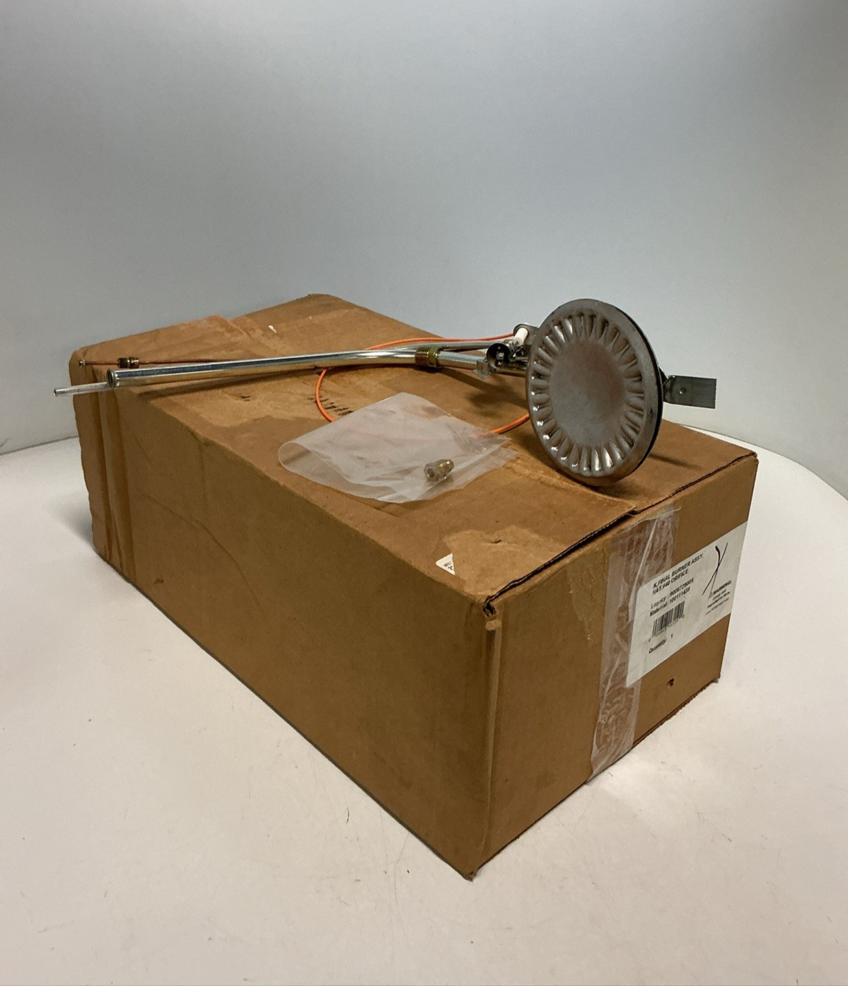 NEW, LOCHINVAR, 9006729005, FINAL BURNER ASSEMBLY, #40, NG, 100111435. (26G-2)