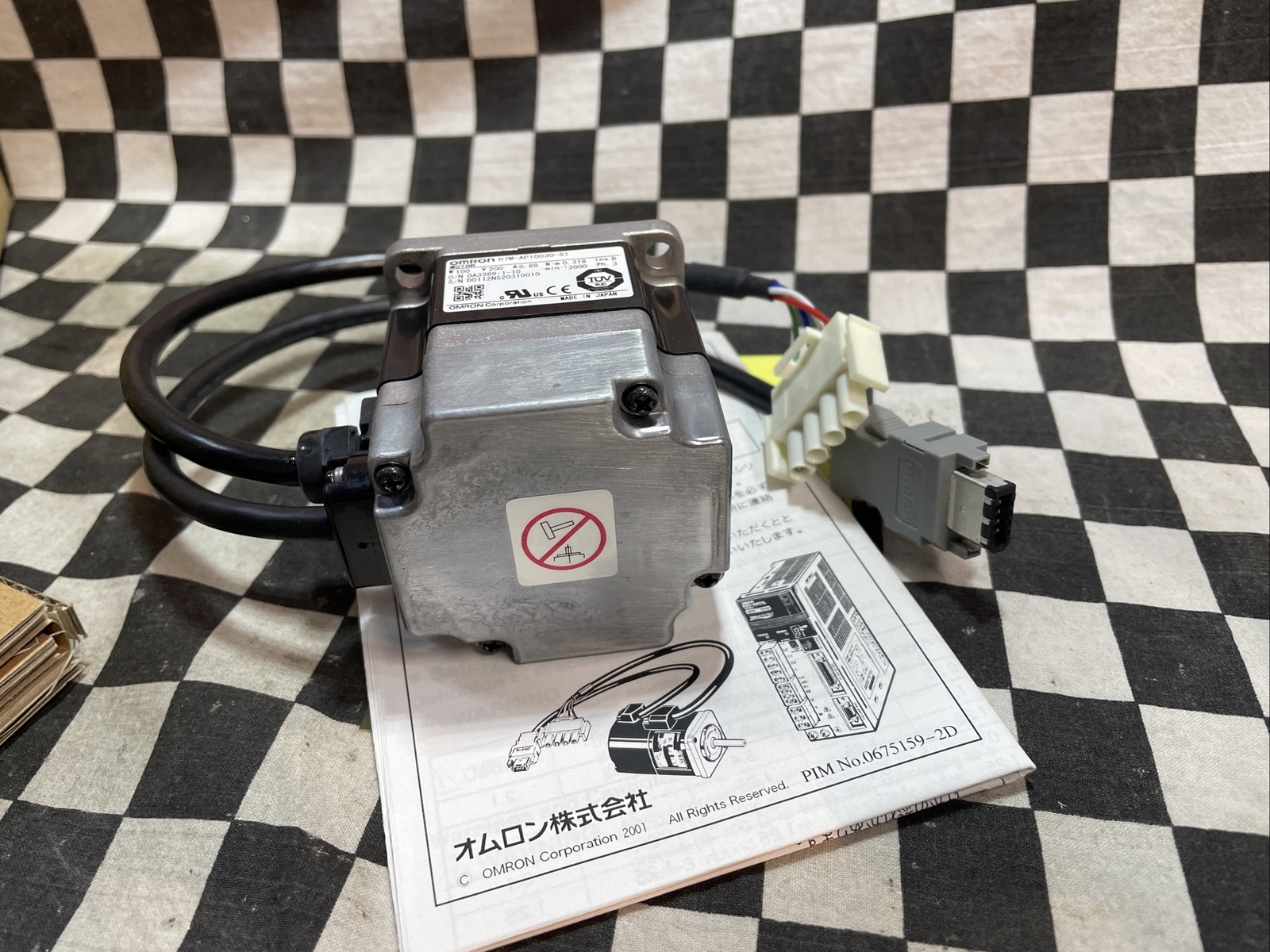 OMRON R7M-AP10030-S1, R7MAP10030S1, Servo Motor, SHIPSAMEDAY