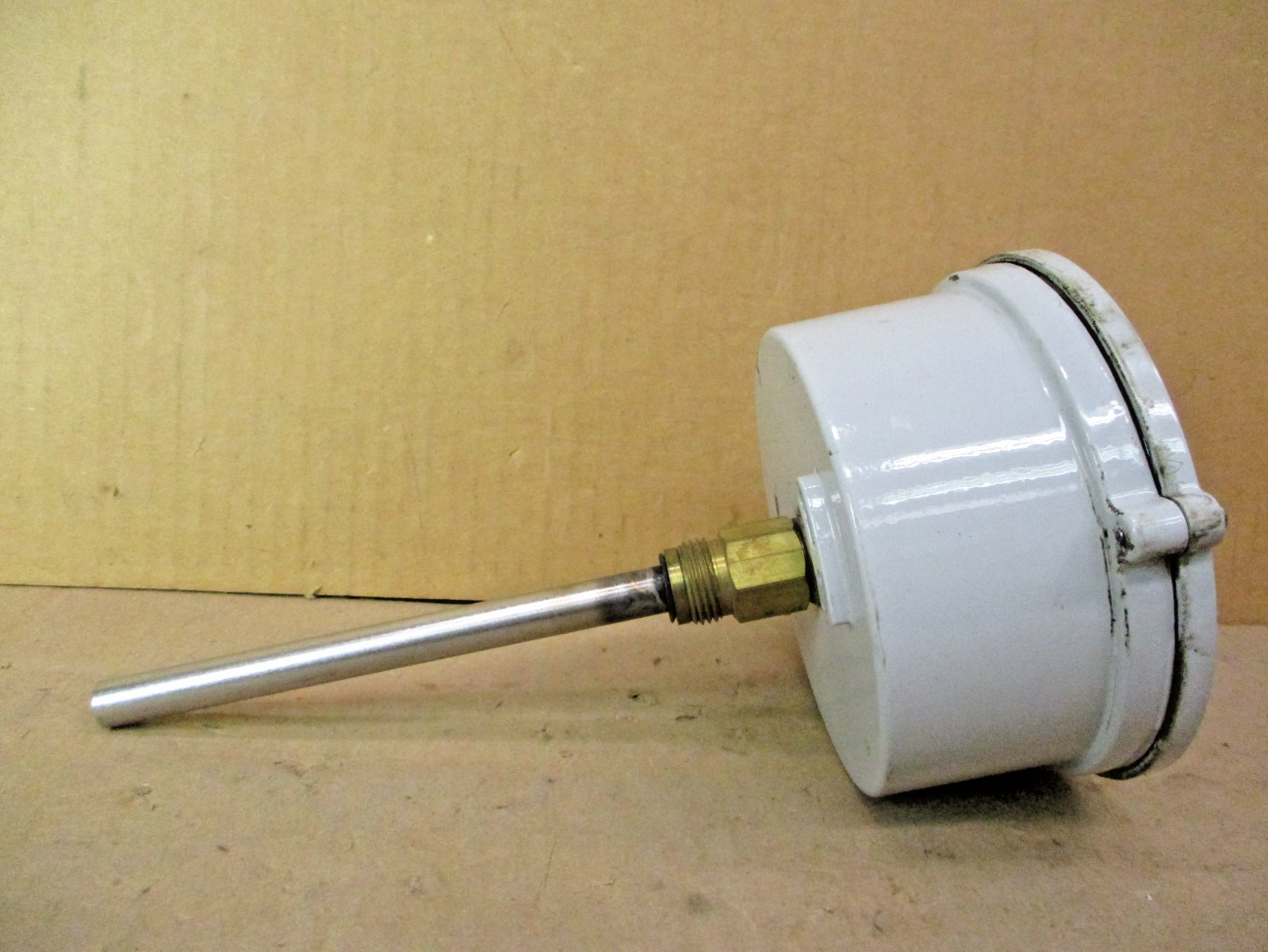New Open Box Qualitrol Corp. 167-237-01 DAL-082-15 Temperature Gauge 53707DN