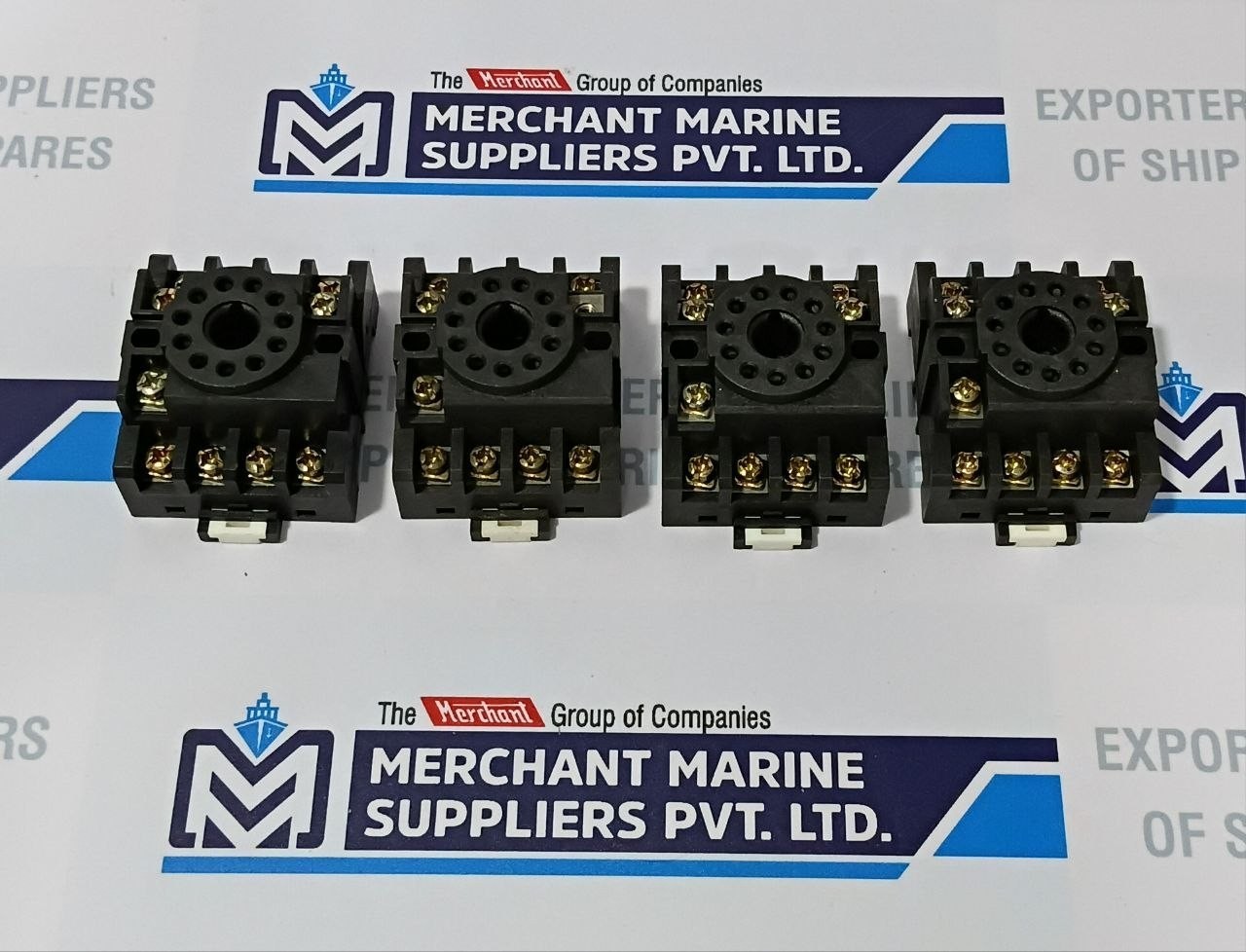 RS 403-241 11 Pin Relay Socket Base