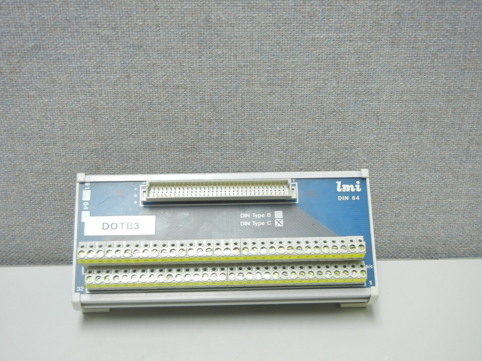 LMI COMPONENTS/ABB/ENTRELEC L91216476-000 USED DIN 64 PTS TYPE C L91216476000