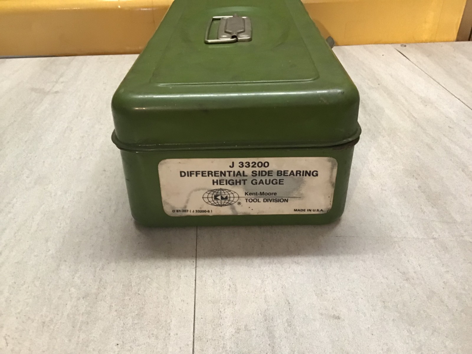 Complete Kent-Moore Differential Side Bearing Height Gauge J-33200