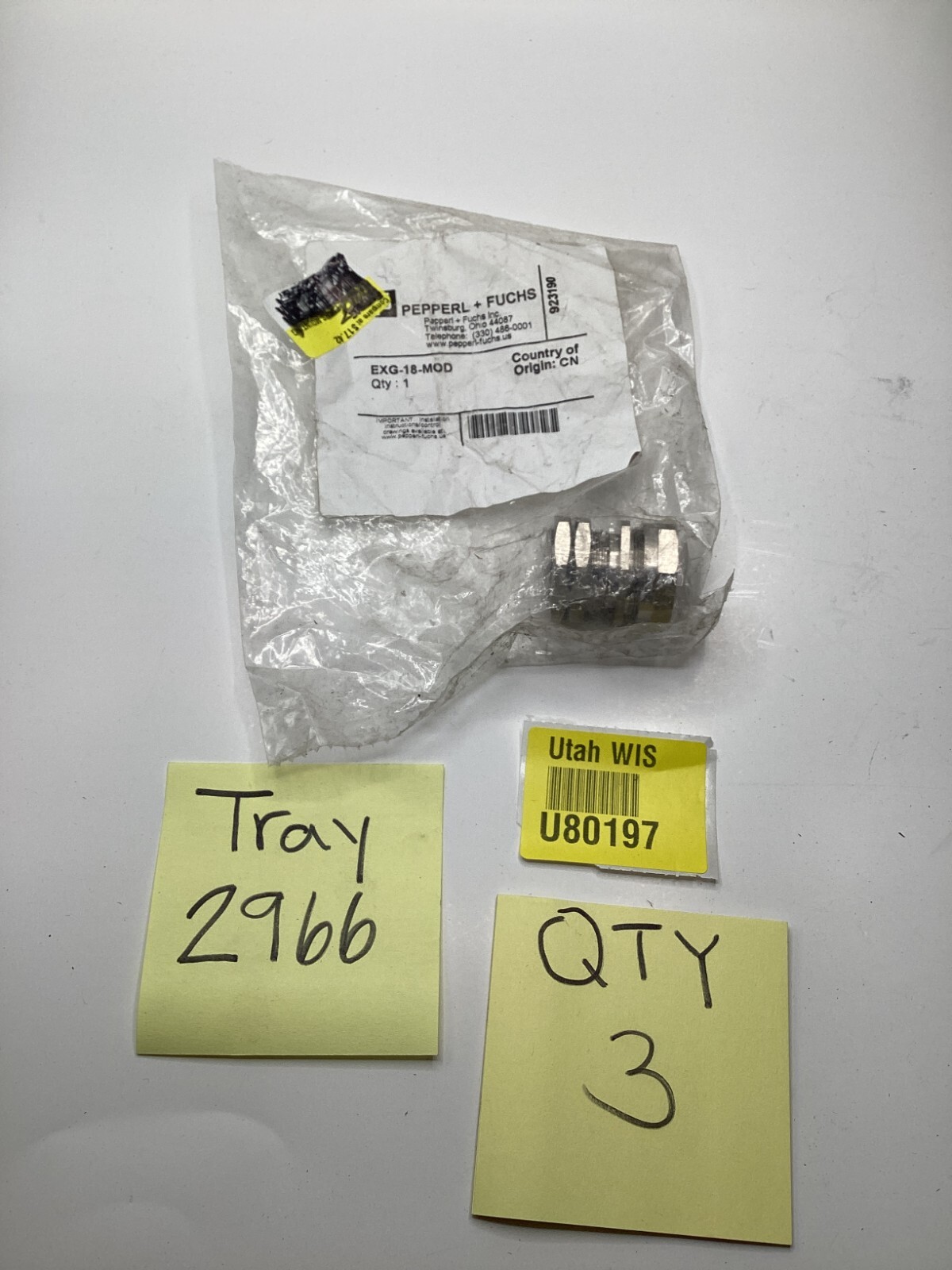 QTY 3 Pepperl + Fuchs Mounting Aid EXG-18-MOD Threaded Pipe Clamp For M18 Sensor