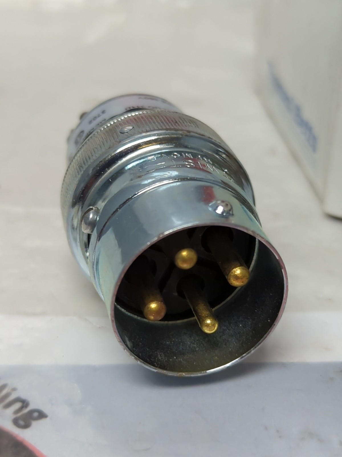 T&B RUSSELLSTOLL,8714,MIDGET EVER-LOC PLUG 10/15/20A 125/250VAC 3W4P NOS