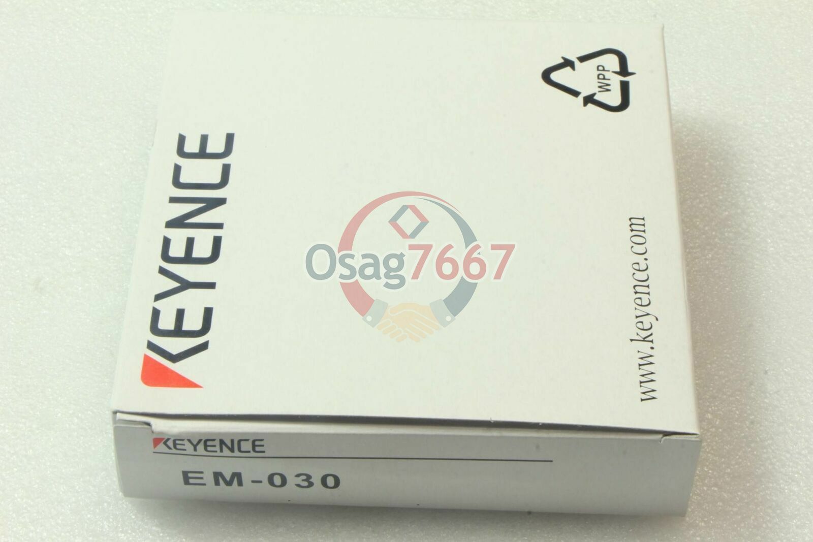 1PCS NEW Keyence Proximity Sensor EM-030 EM030