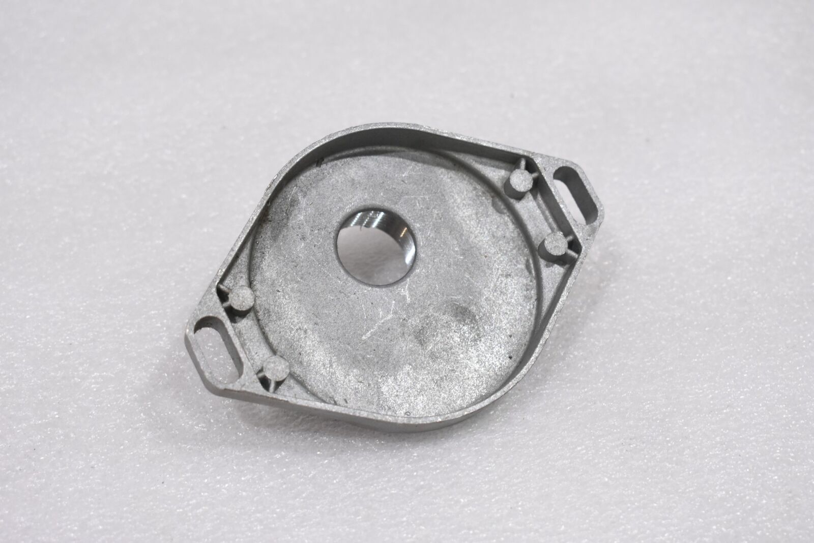 SQUARE D B-075 INTERCHANGEABLE RAINTIGHT HUB 3/4″