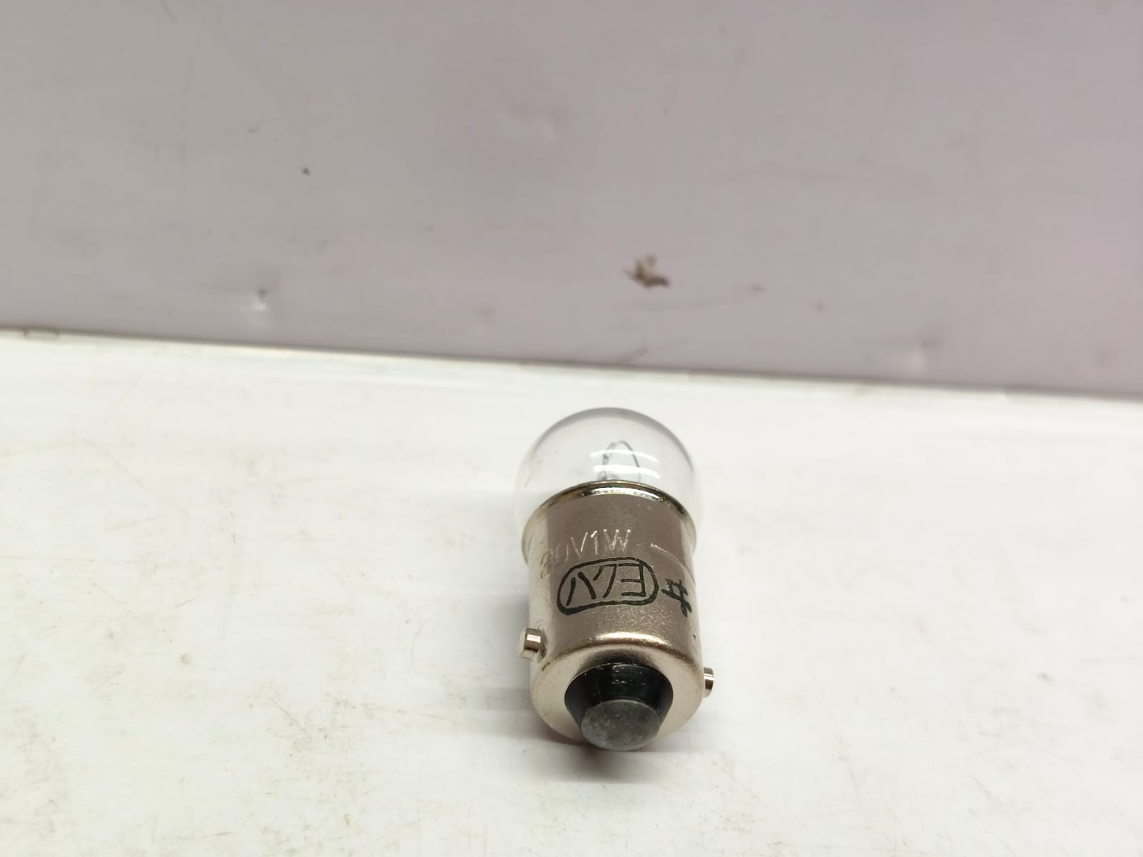 Izumi LS-3 30V1W-M LOT OF 29 Miniature Lamp Light Bulb