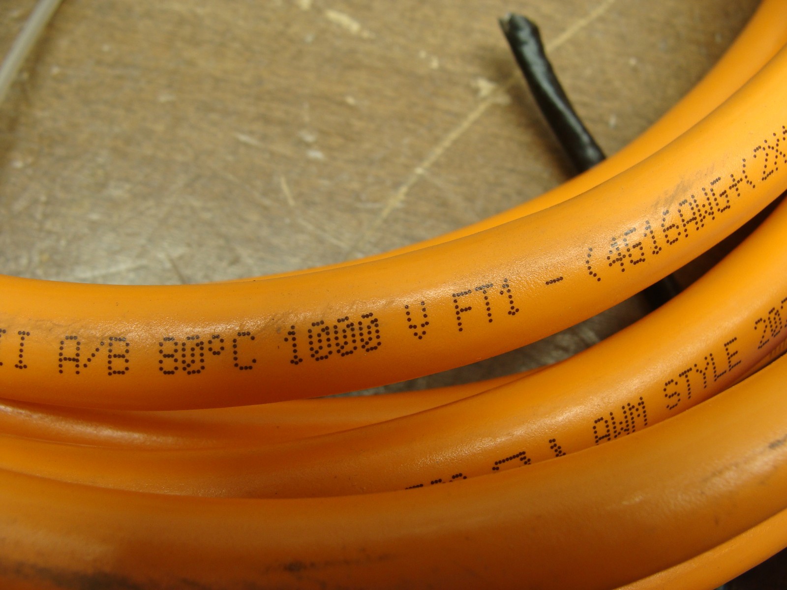 KOLLMORGEN HYBRID SERVO CABLE AKD CCJ1A2-015-006-00 HIPERFACE DSL/SFD3 240V 6A