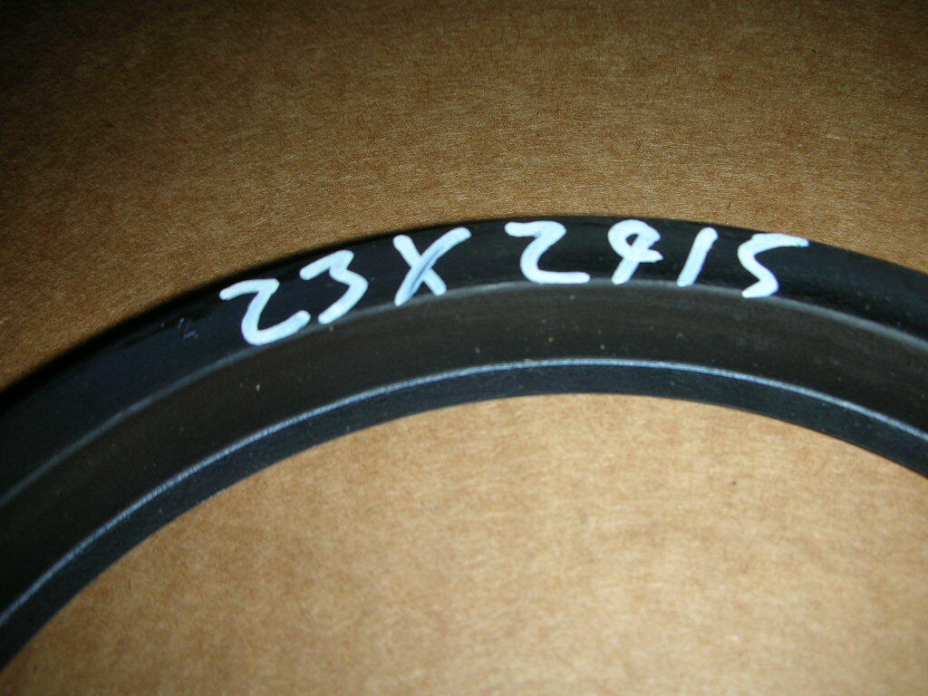 GARLOCK KLOZURE 25003-2915 Split Nitrile Oil Seal 5″ Shaft 6″ OD .5″ Wide NOS!!