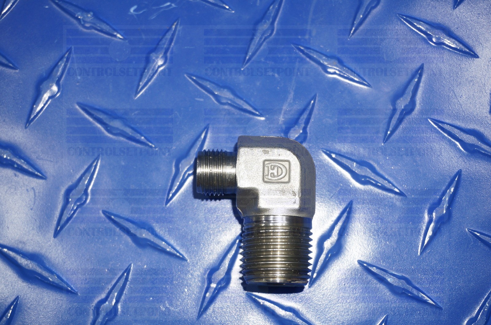 HY-LOK 3/8″ TUBE TO 1/2″ NPT ELBOW MALE TO MALE 316 SST CLMA6-8N-S316