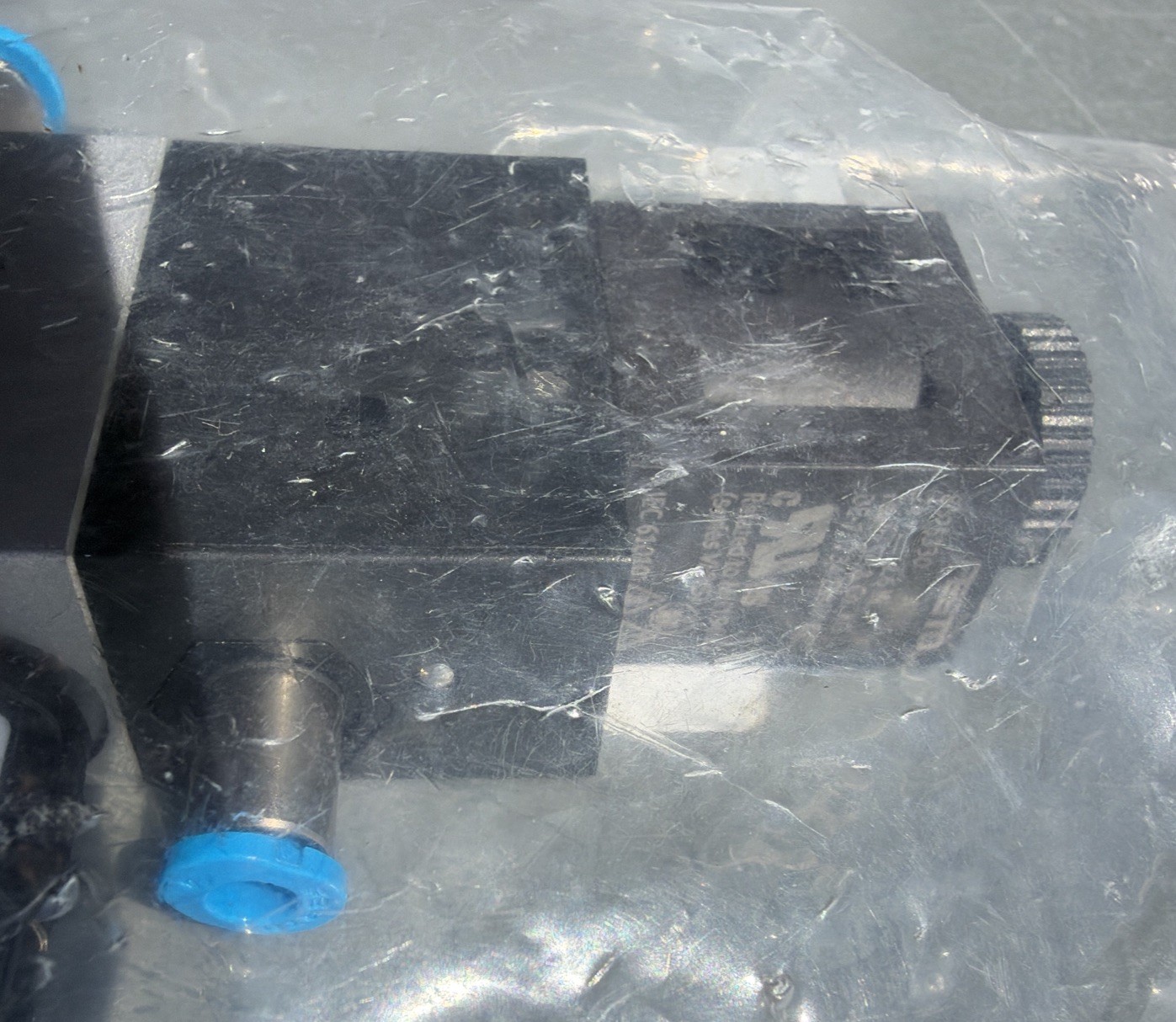 Festo VUVS-L20-M32C-MD-G18-F7 Solenoid Valve VUVS-L20-M32C-MZS-Q6-U3-F7-1C1