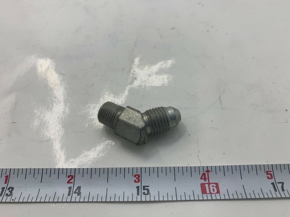 4-VTBX-5 Threaded Fitting, Elbow Male 45 degree tube 1/4 -37 degree flare