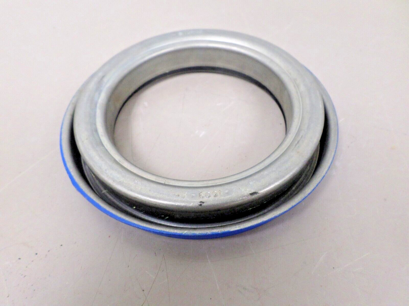 Stemco 320-2117 Grit Guard Hub Seal With 315-1509 Axle Ring